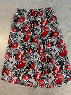 Red and Black Floral Midi Skirt Plus size
